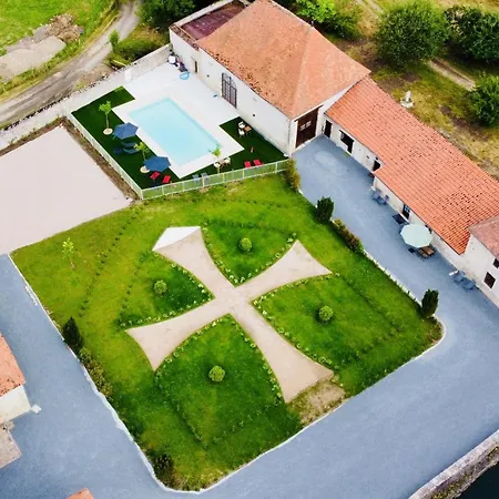 Chateau De La Mothe - Guillaume Le Conquerant Nyaraló *